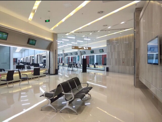 泰州興化市政務(wù)服務(wù)中心200窗口液晶叫號系統(tǒng)、PAD評價系統(tǒng)、觸摸查詢系統(tǒng)、自